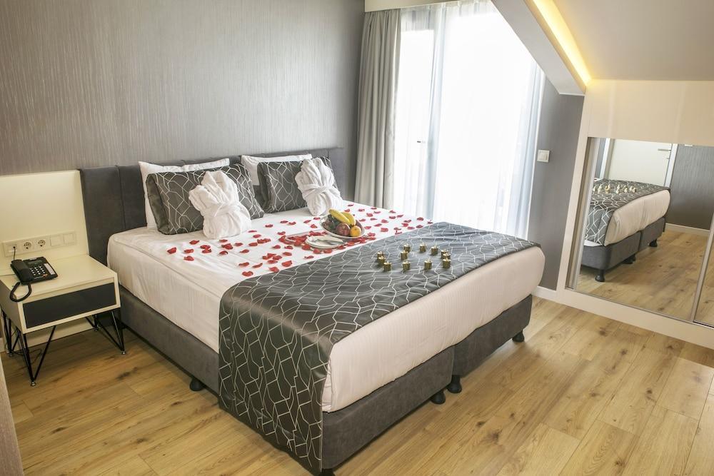 Elm Suite Hotel Provincia di Provincia di Istanbul Esterno foto